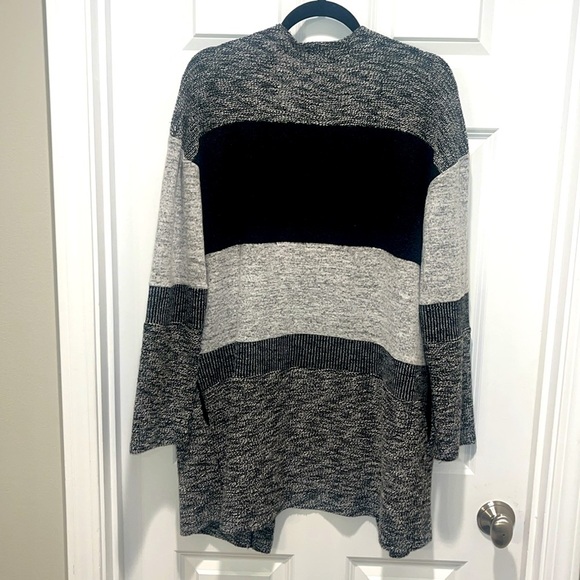 Evereve NWT Peyton Jensen Hadlee Striped black white Long Duster Cardigan M - Picture 10 of 10